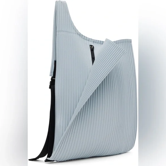 NWT Pleats Please by Issey Miyake Petal Shoulder Bag